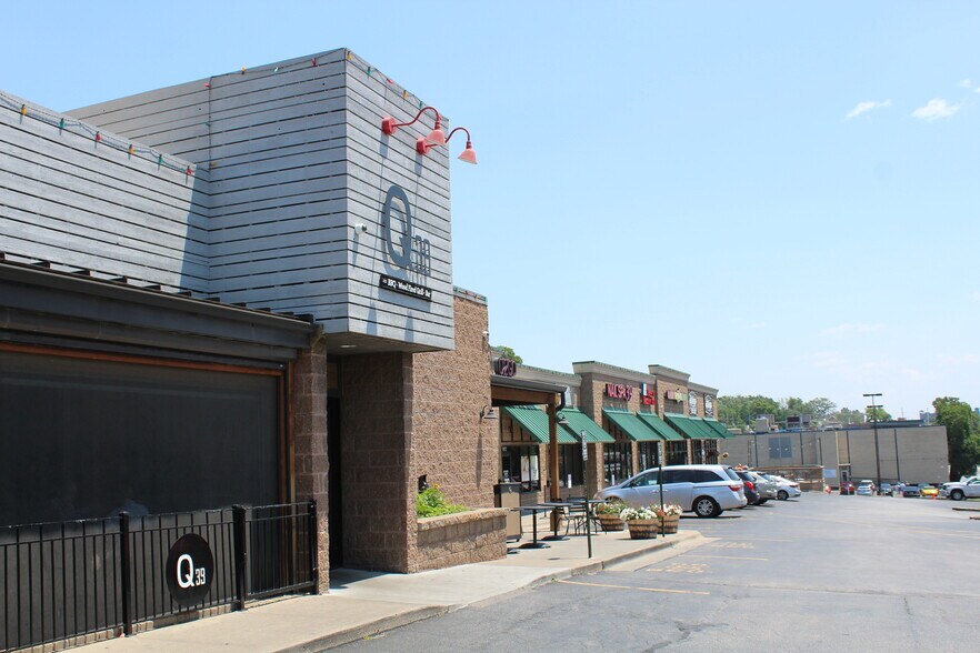 More Photos Of 840-1002 W 39th St, Kansas City Unknown For Lease