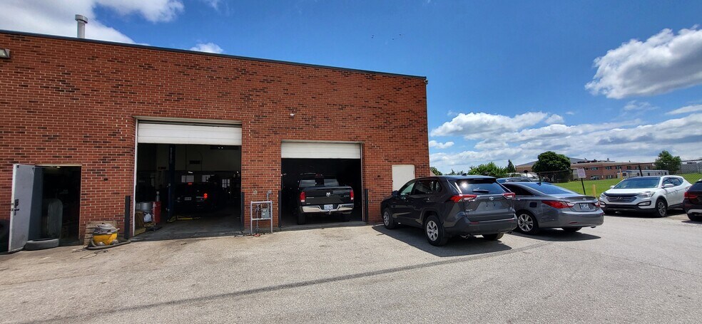 More Photos Of 2899 Steeles Ave W, Toronto Warehouse For Sale