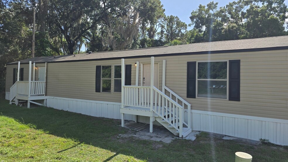 More Photos Of 44 Crawford Dr, Lake Placid Manufactured Housing Mobile Home Park For Sale