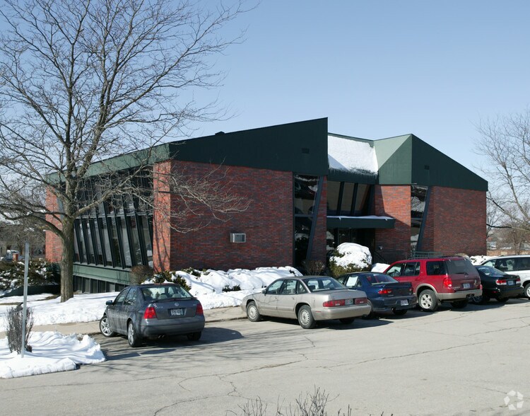 More Photos Of 6402 Odana Rd, Madison Office For Lease
