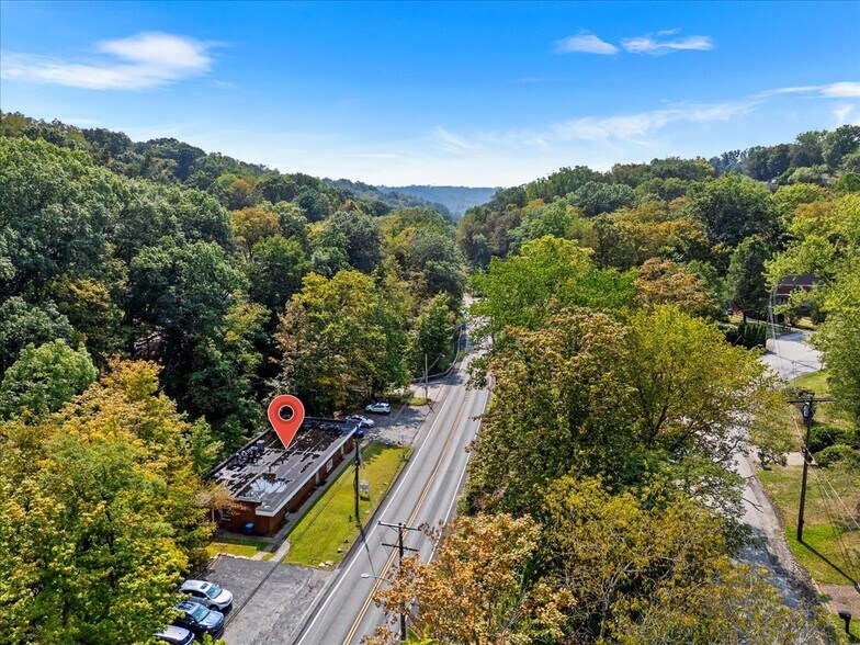 More Photos Of 584 Brown Ave, Turtle Creek Office For Sale