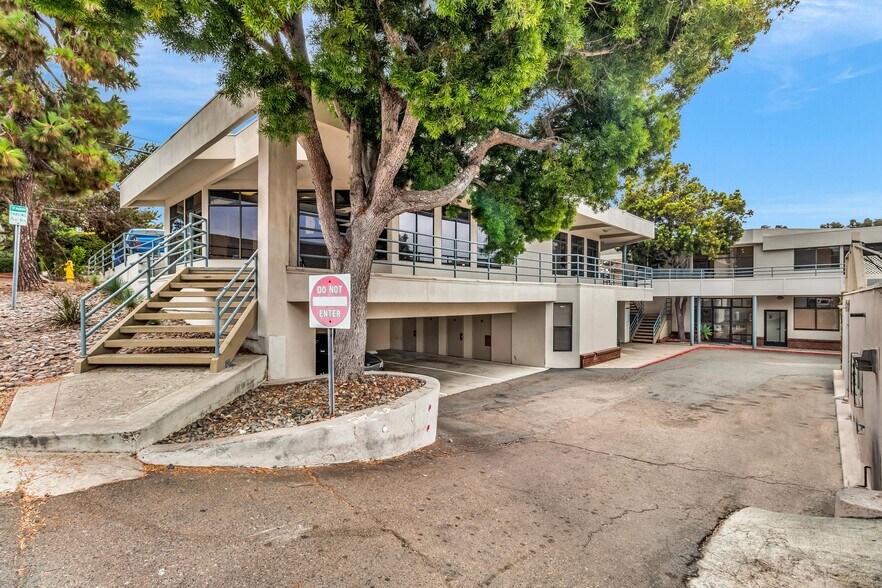 More Photos Of 1237 Camino Del Mar, Del Mar Office Residential For Sale