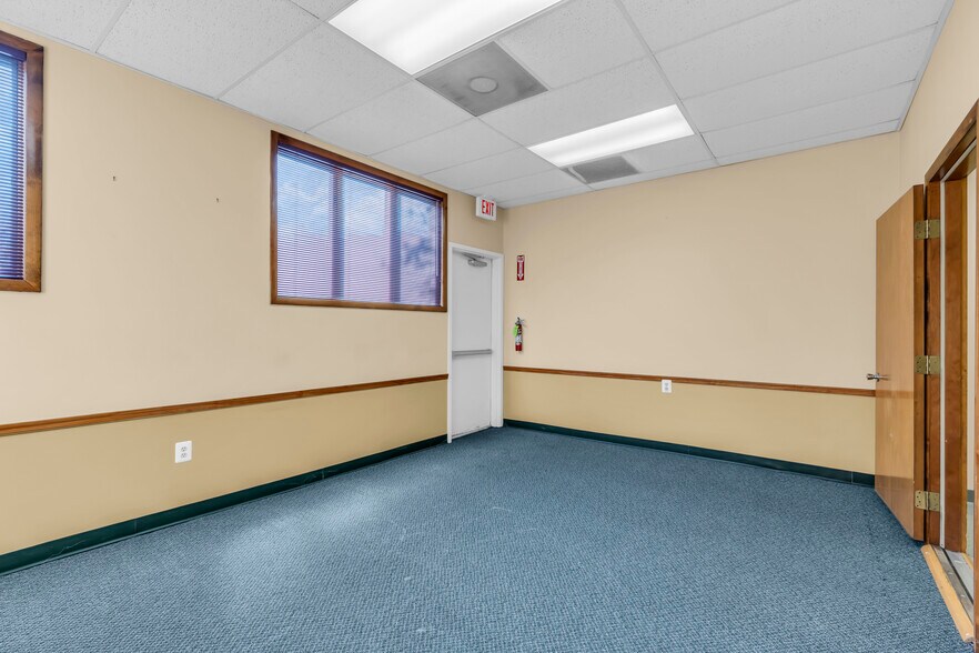 More Photos Of 2130 Highway 35, Sea Girt Medical For Sale