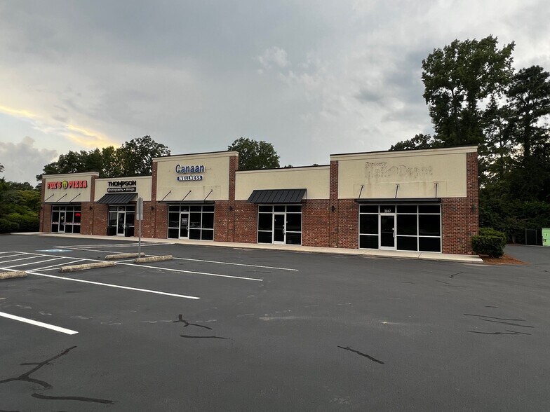 More Photos Of 3947 Dunn Rd, Eastover Storefront Retail Office For Lease