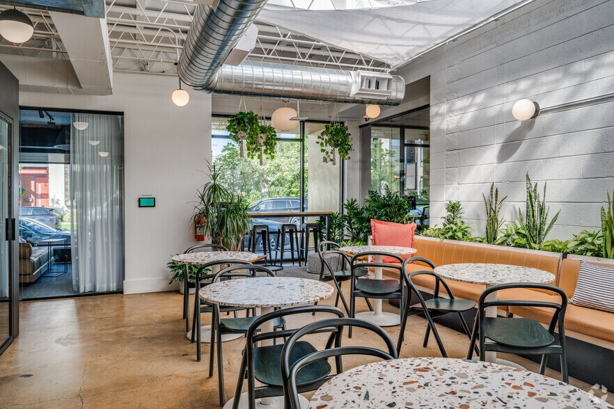 More Photos Of 2101 Pearl St, Boulder Coworking Space