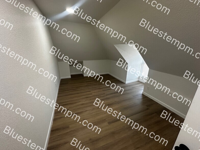 More Photos Of 1115 Felix St, Saint Joseph Apartments For Sale