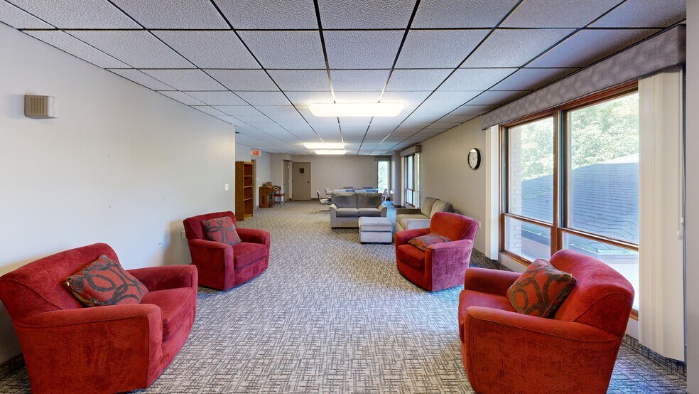 More Photos Of 39 N Portage Path, Akron Shelter For Sale
