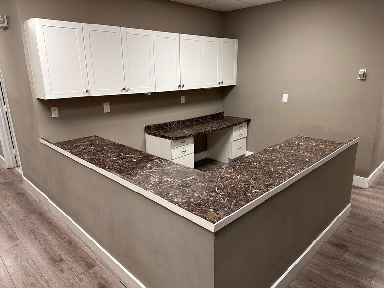 More Photos Of 4101 NW 3rd Ct, Plantation Medical For Lease