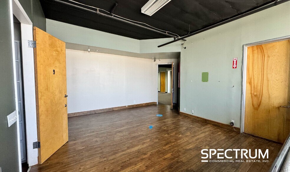 More Photos Of 16730 Schoenborn St, North Hills Manufacturing For Lease