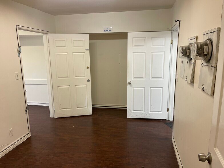 More Photos Of 7815-7817 Melrose Ave, Los Angeles Storefront Retail Office For Lease