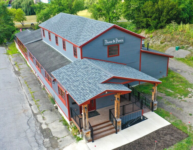 Primary Photo Of 117 Burgoyne Rd, Ticonderoga Restaurant For Sale