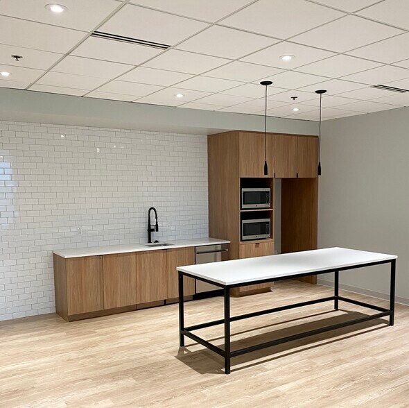 More Photos Of 701 Market St, Saint Louis Office For Lease