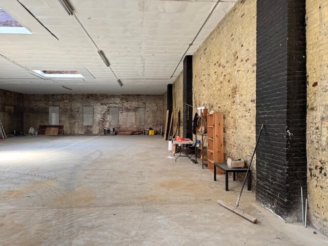 More Photos Of 866 Madison St, Brooklyn Warehouse For Lease