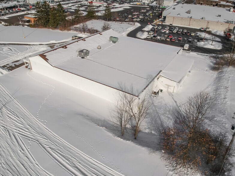 More Photos Of 3210 Wilmington Rd, New Castle Bowling Alley For Sale