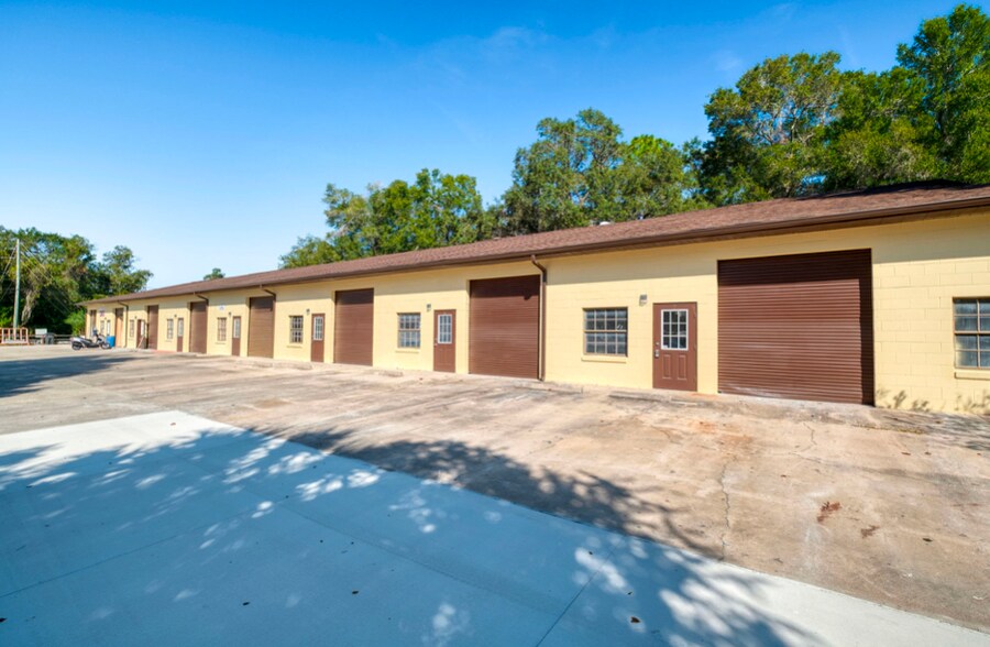 Primary Photo Of 902 S Leavitt Ave, Orange City Warehouse For Lease