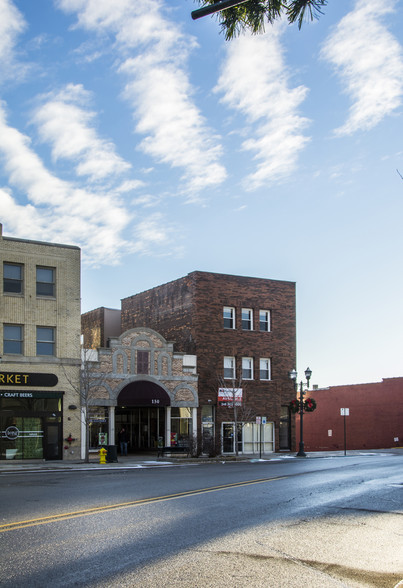 Primary Photo Of 148 N Saginaw St, Pontiac Office For Sale