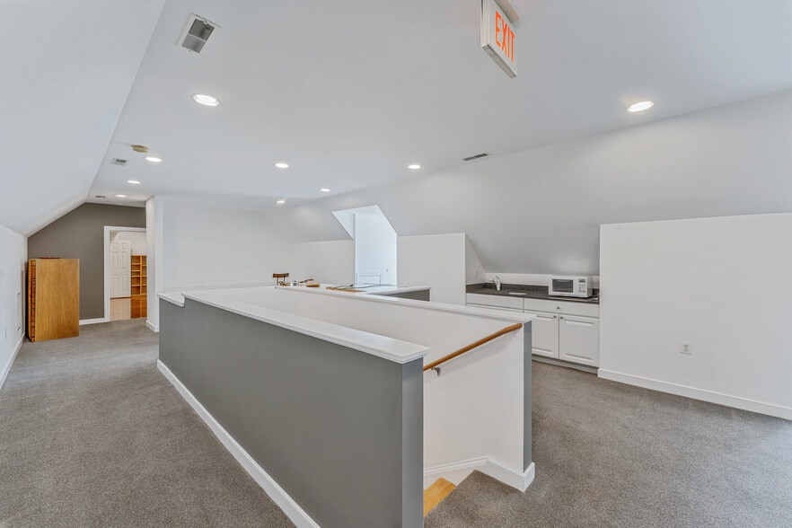 More Photos Of 728 S Washington St, Alexandria Office For Lease