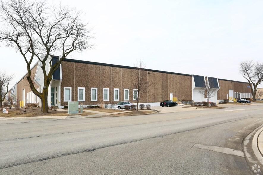 More Photos Of 1050 Arthur Ave, Elk Grove Village Warehouse For Lease