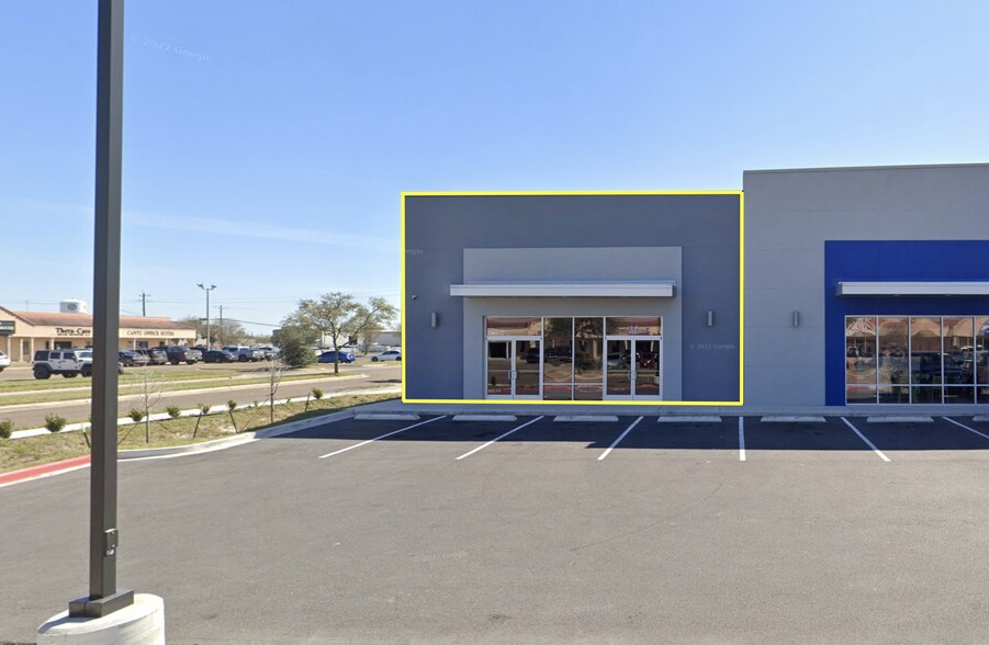 Primary Photo Of 835 Del Oro Ln, Pharr Storefront For Lease