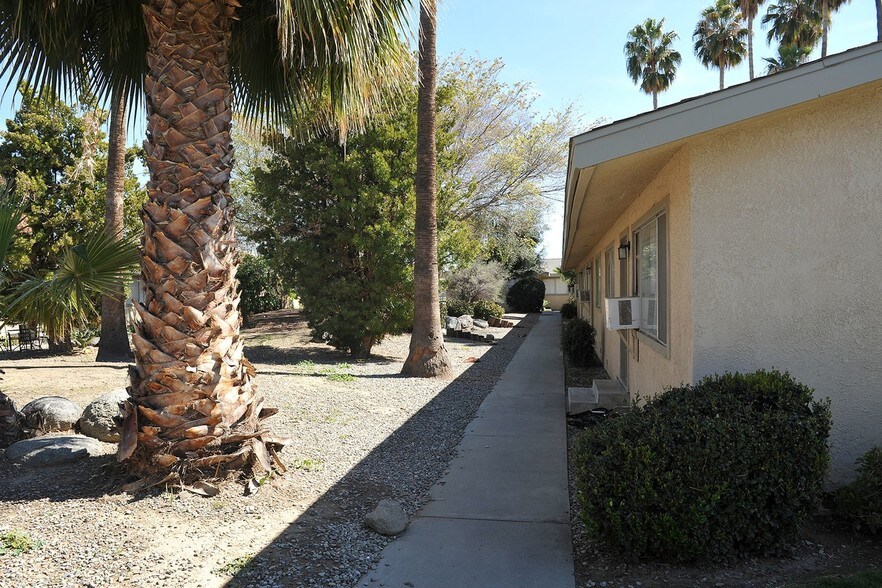 More Photos Of 201 Walnut Ave, Coalinga Apartments For Sale