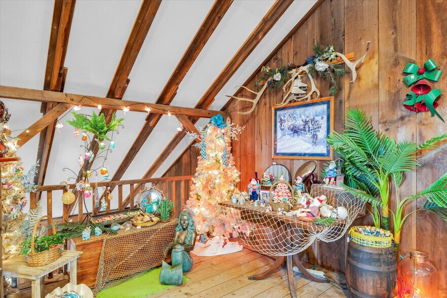 More Photos Of 1356 County Road 2900 N, Rantoul Specialty For Sale