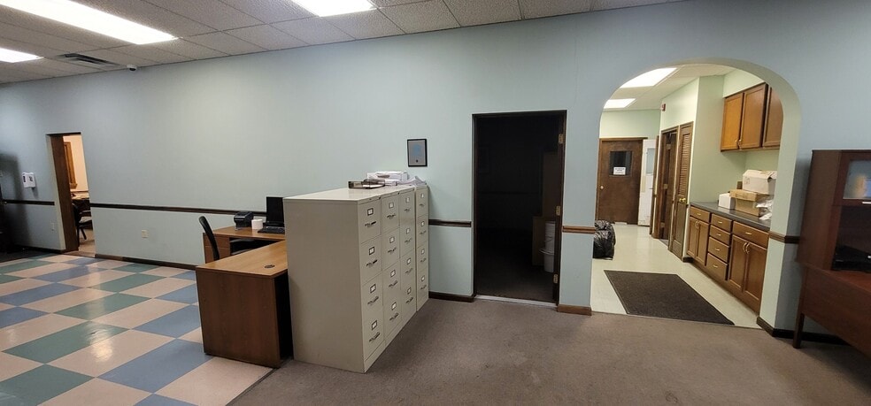 More Photos Of 131 Kline Ave, Callery Warehouse For Lease