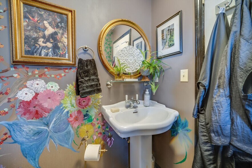 More Photos Of 1265 Bardstown Rd, Louisville General Retail For Sale