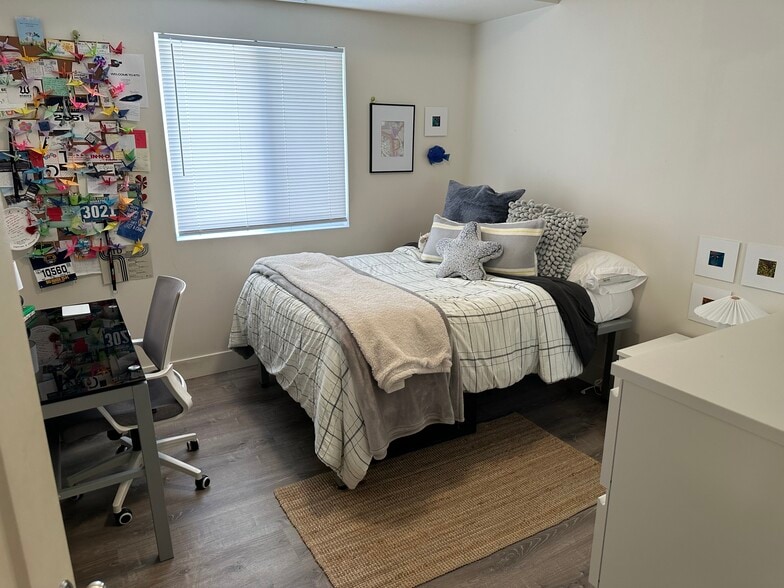 More Photos Of 1102 Packard St, Ann Arbor Apartments For Sale