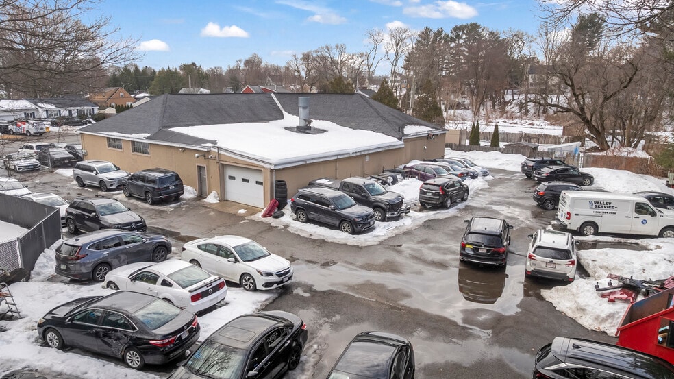 More Photos Of 20 Woodland St, Methuen Auto Repair For Sale