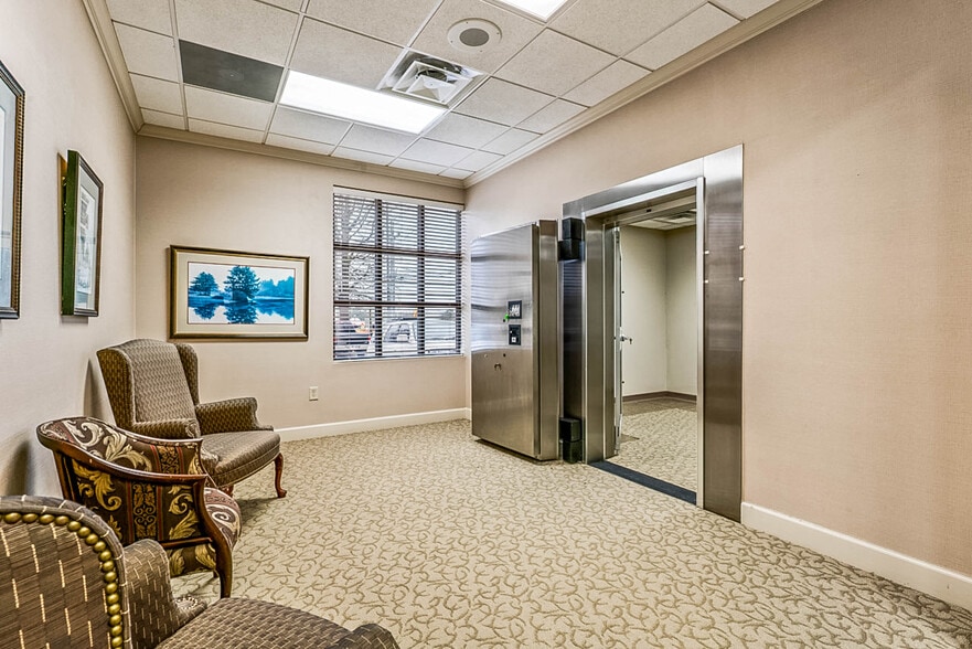 More Photos Of 865 Ga-20/81 Hwy, McDonough Bank For Sale