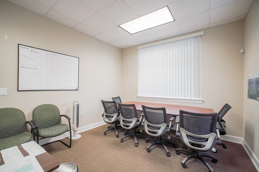 More Photos Of 16000 Park Ten Pl, Houston Office For Lease