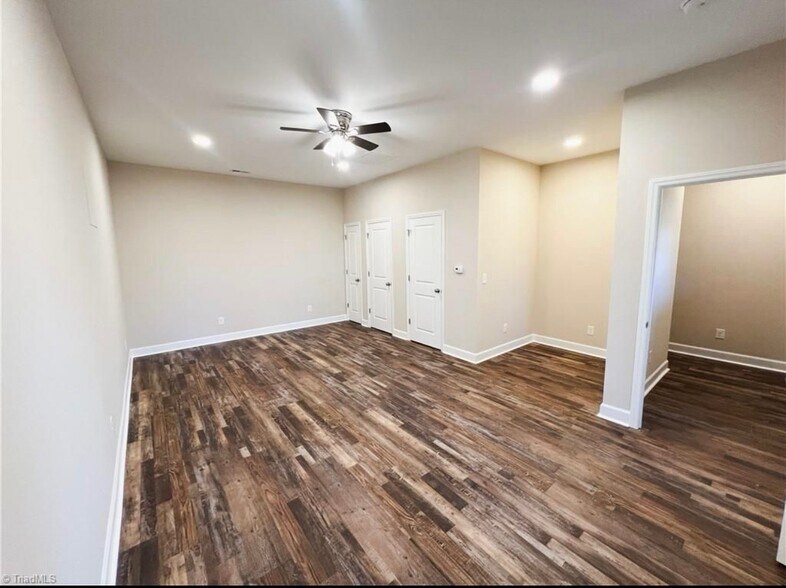 More Photos Of 109 E Highfill Ave, Liberty Apartments For Sale