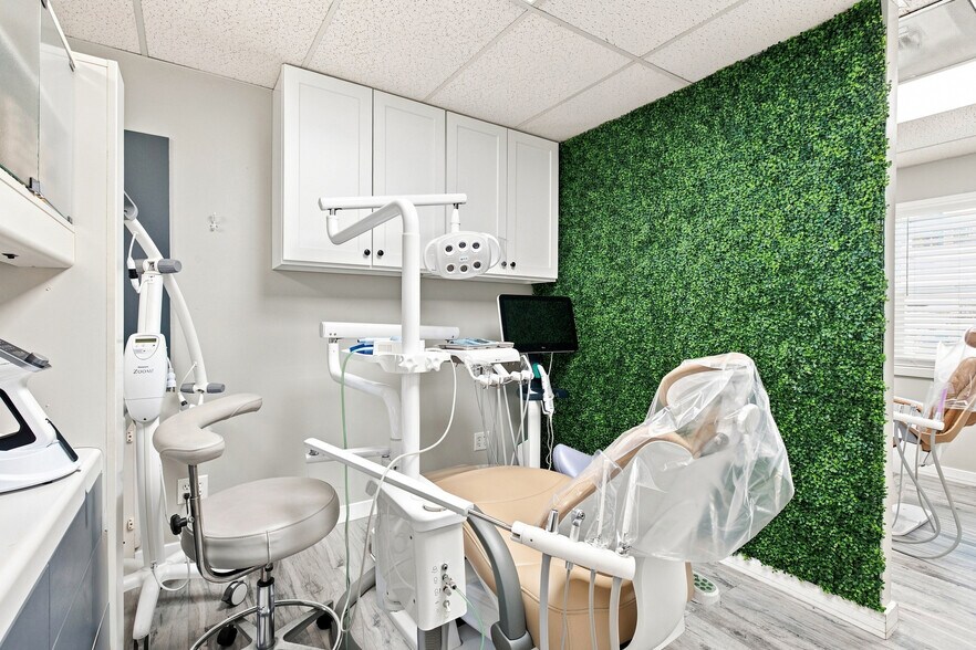 More Photos Of 411 E Palm Ave, Burbank Medical For Lease
