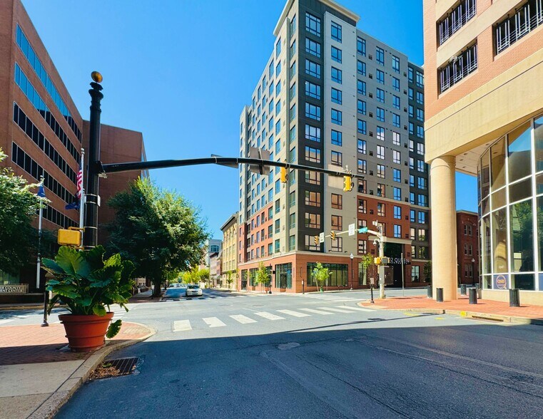 More Photos Of 1 W Chestnut St, Lancaster Apartments For Lease