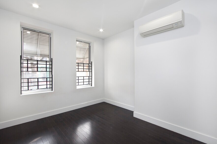 More Photos Of 247 Himrod St, Brooklyn Apartments For Sale
