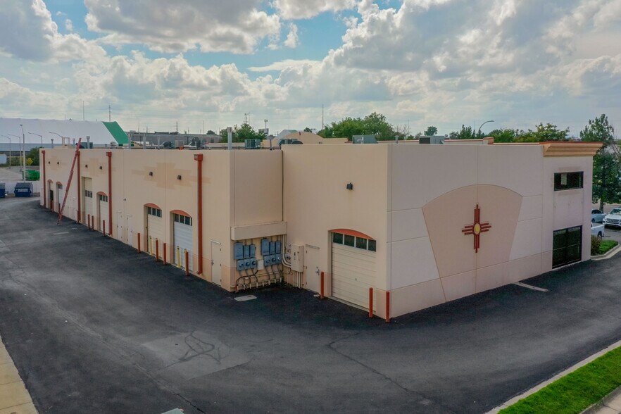 More Photos Of 7030 E 46th Avenue Dr, Denver Warehouse For Sale