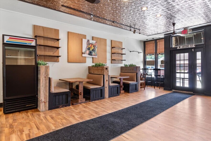 More Photos Of 116 W Jessie St, Rushford Storefront Retail Residential For Sale