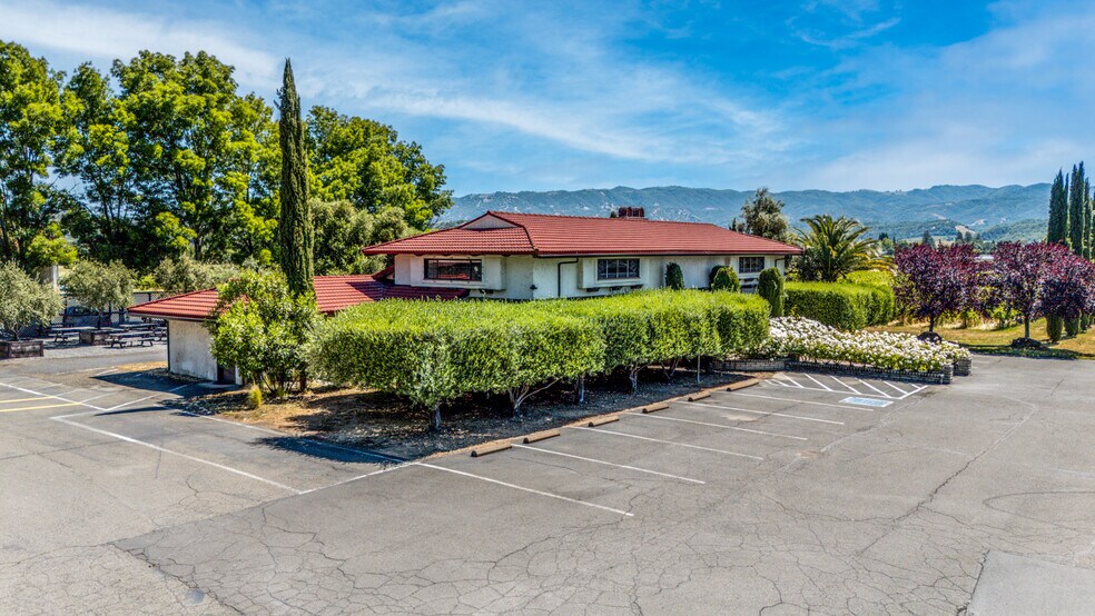 More Photos Of 501 Parducci Rd, Ukiah Restaurant For Lease