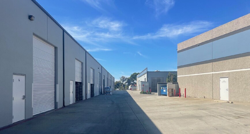 More Photos Of 610 Gateway Center Way, San Diego Manufacturing For Lease