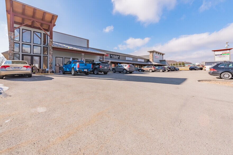 More Photos Of 3846 State Route 31, Donegal Freestanding For Lease