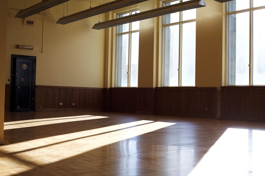 More Photos Of 50 S Virginia St, Reno Office For Sale