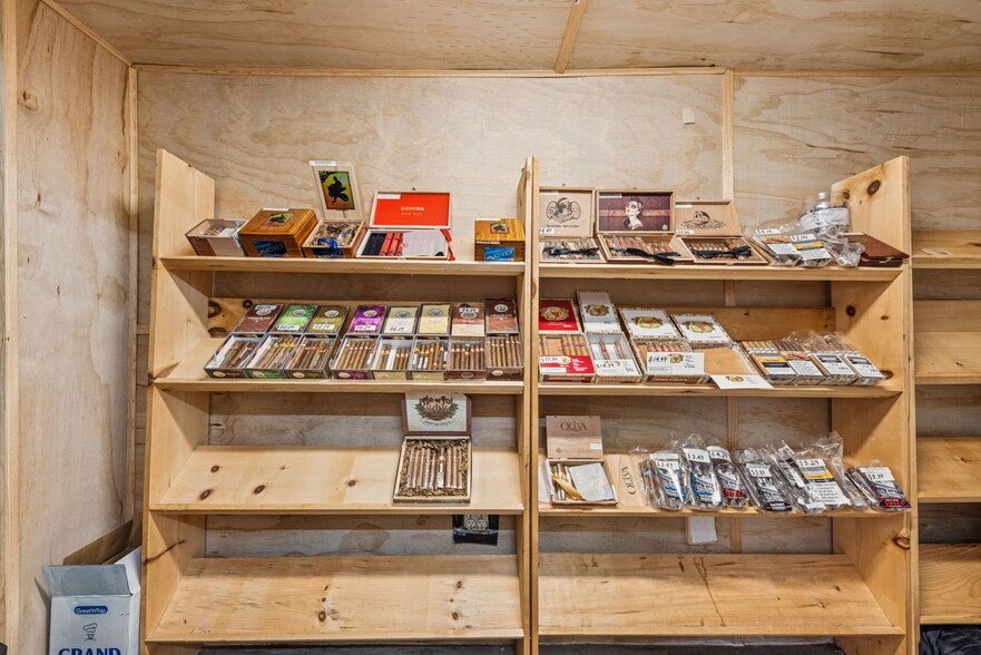 More Photos Of 10984 State Route 28, Blanchester General Retail For Sale