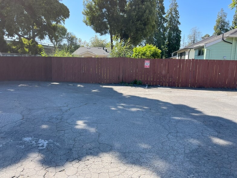 More Photos Of 438 Auzerais Ave, San Jose Distribution For Sale