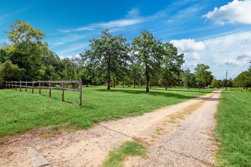 More Photos Of 7015 Standard Rd, Magnolia Land For Sale