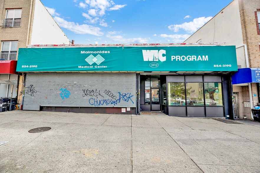 Primary Photo Of 5613 Fort Hamilton Pky, Brooklyn Storefront Retail Office For Lease