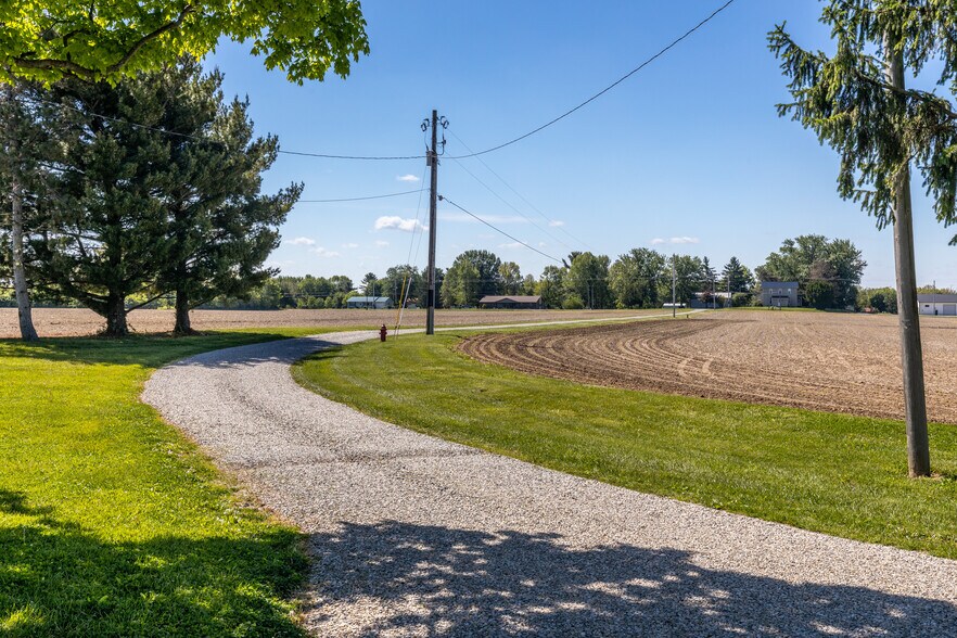 More Photos Of 9228 Stoutsville Pike, Stoutsville Land For Sale