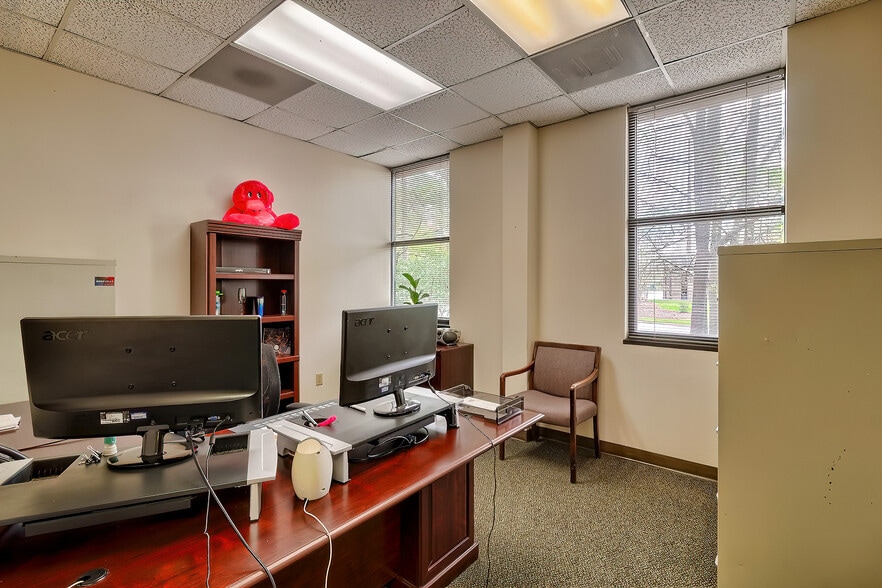 More Photos Of 13 Harbison Way, Columbia Medical For Sale