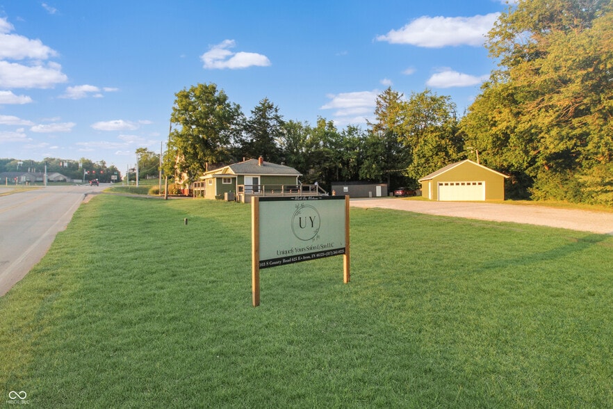 More Photos Of 103 S County Road 625 E, Avon Office For Sale