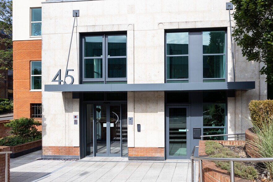 More Photos Of 45 London Rd, Reigate Office For Sale