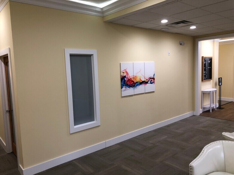 More Photos Of 677 Craig Rd, Creve Coeur Office For Lease